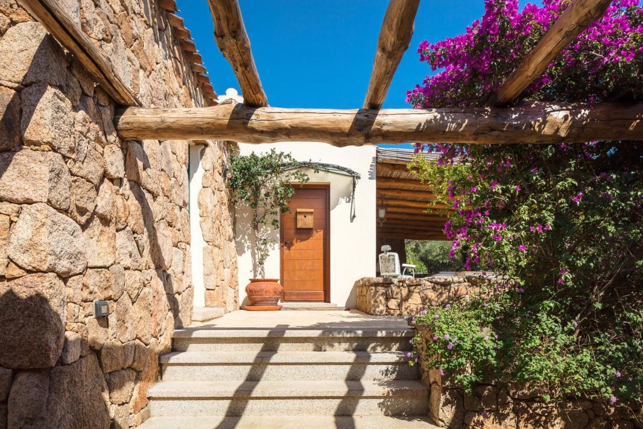 Albero Capovolto Bed & Breakfast กอลโฟอารันชี ภายนอก รูปภาพ