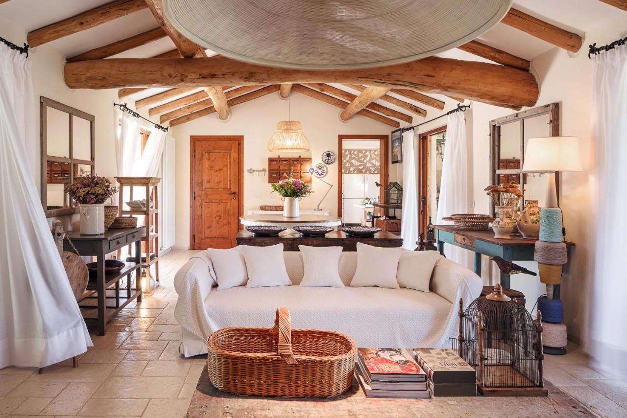 Albero Capovolto Bed & Breakfast กอลโฟอารันชี ภายนอก รูปภาพ