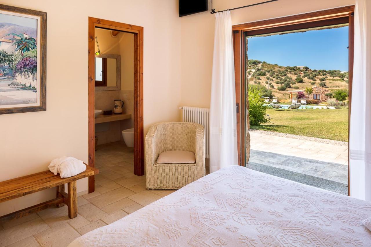 Albero Capovolto Bed & Breakfast กอลโฟอารันชี ภายนอก รูปภาพ